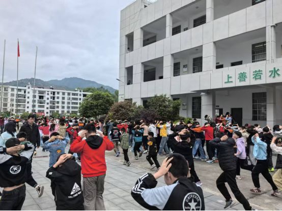筑牢安全防线 护航成长之路——罗田县丰衣坳小学匡河校区开展全民国家安全教育日系列活动